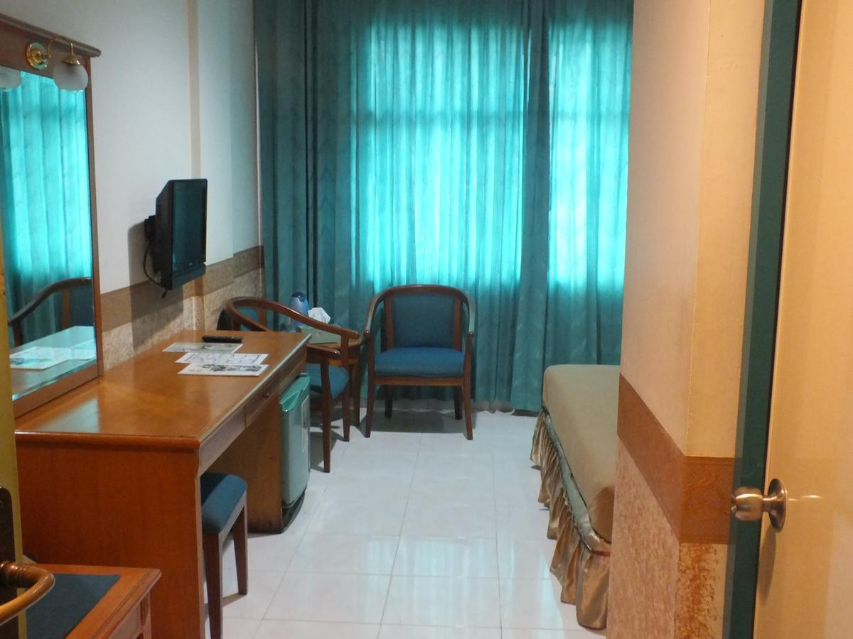 Hotel Puri Kwitang Джакарта Екстер'єр фото